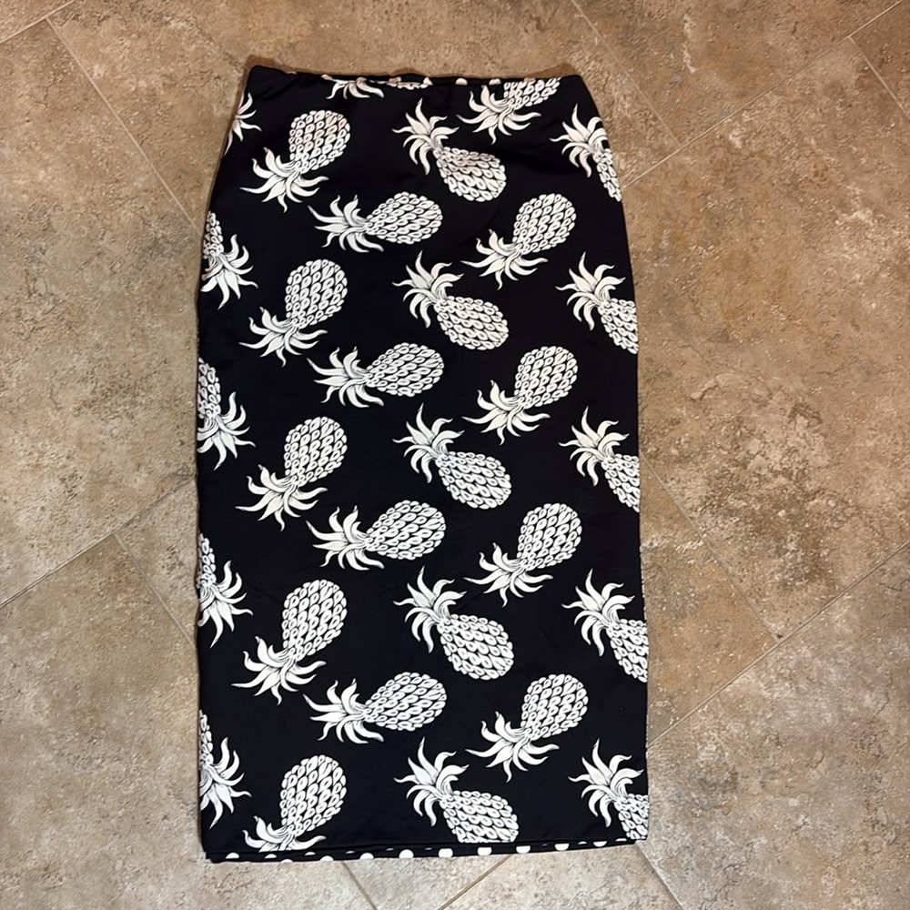 Le Superbe Two Timer Reversible Skirt Pineapple Polka Dot Black White Stretch - Picture 2 of 3